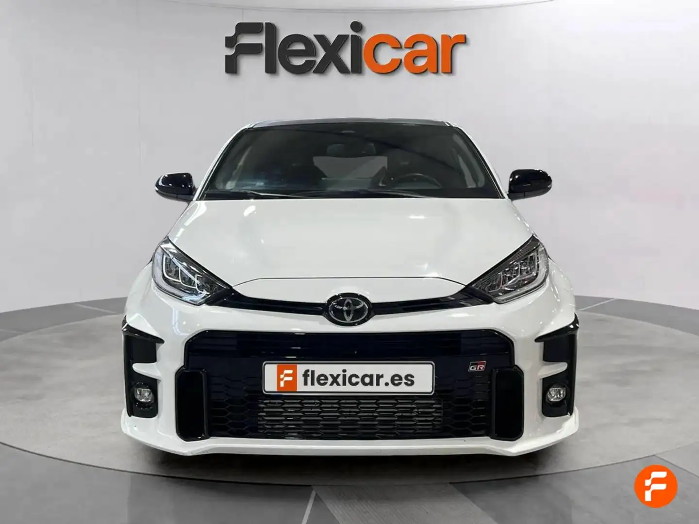 Toyota Yaris GR RZ Circuit Pack Blanco - 2
