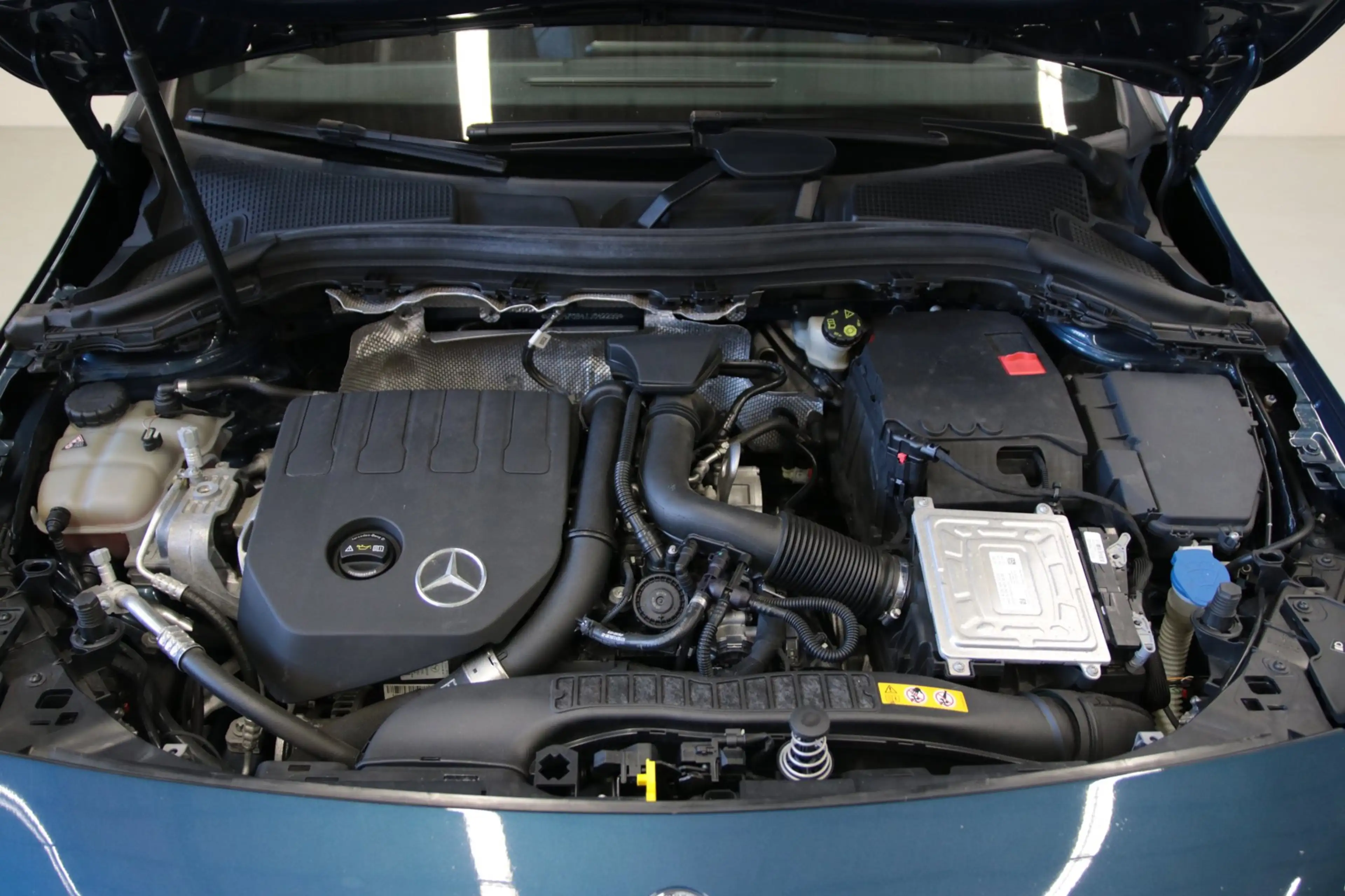 Mercedes-Benz B 180 Apple carplay/ Memory/ Panoramaschuifdak — photo 14
