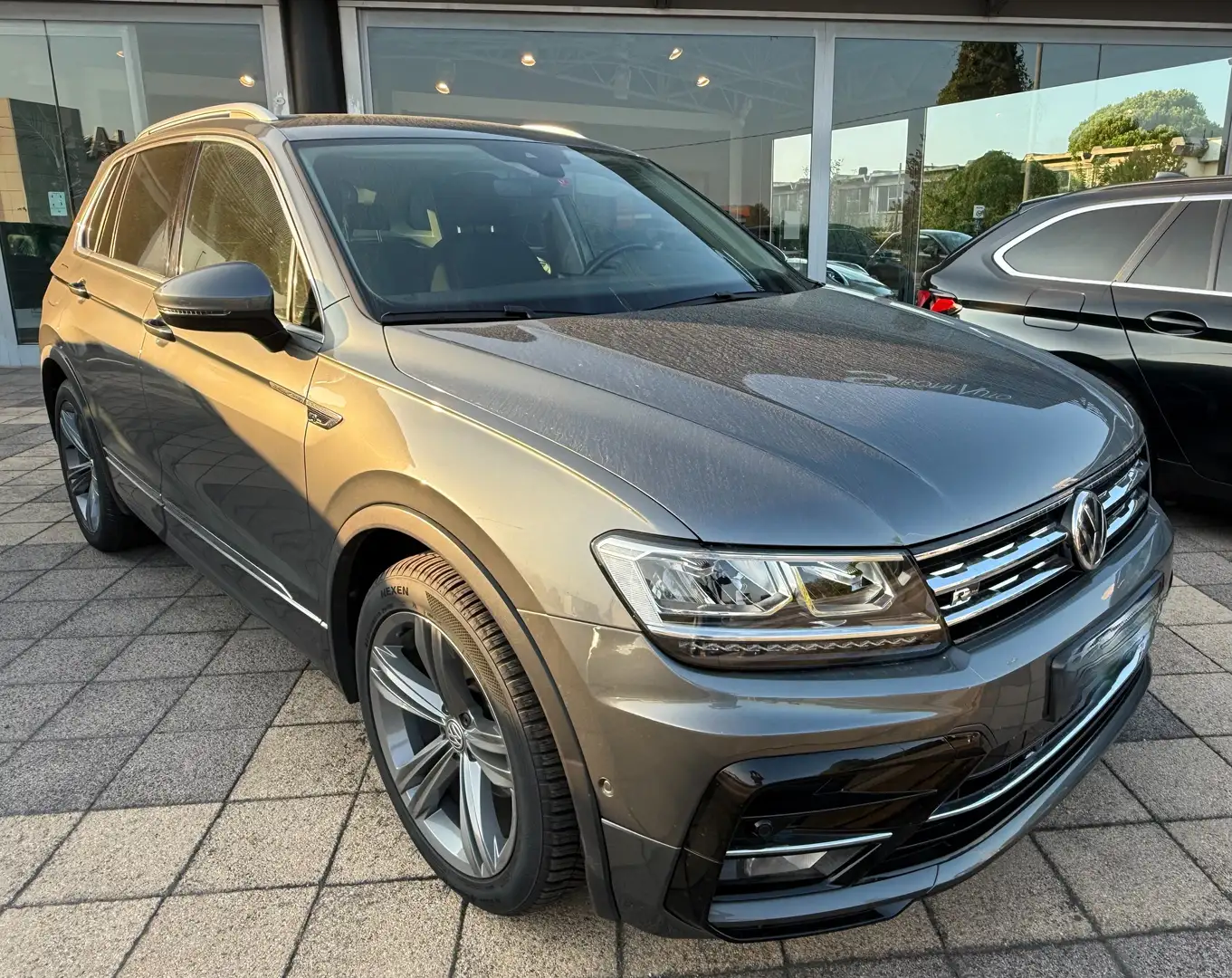 Volkswagen Tiguan 1.5 tsi Sport 130cv Grigio - 1