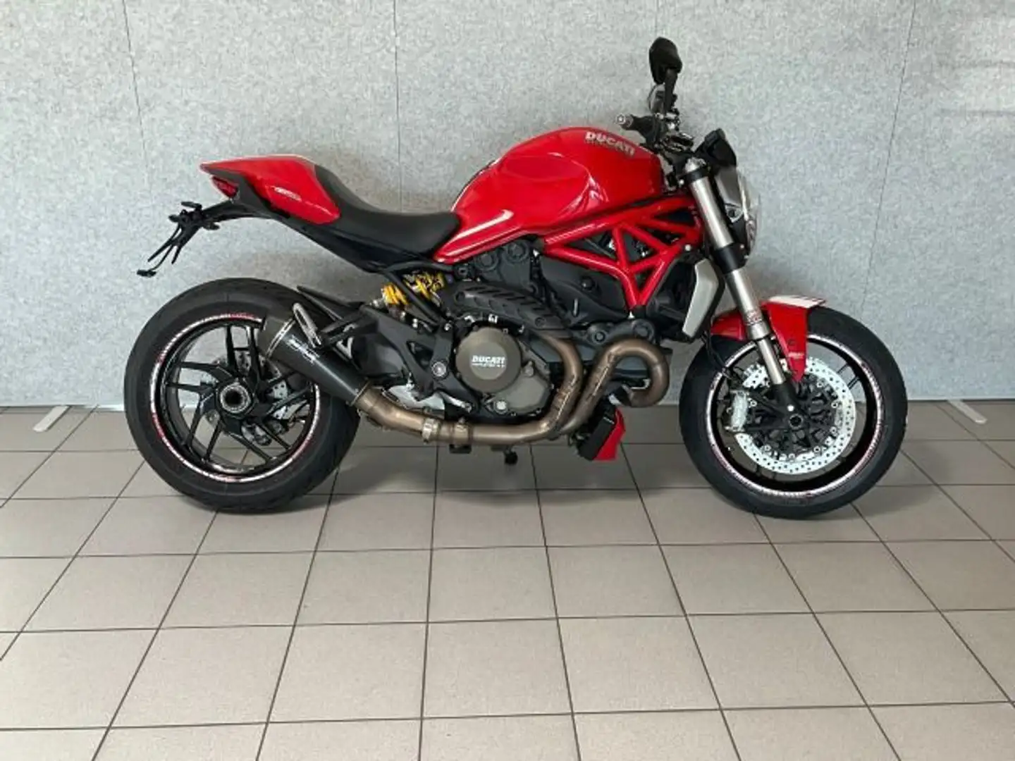 Ducati 1200 Rosso - 2