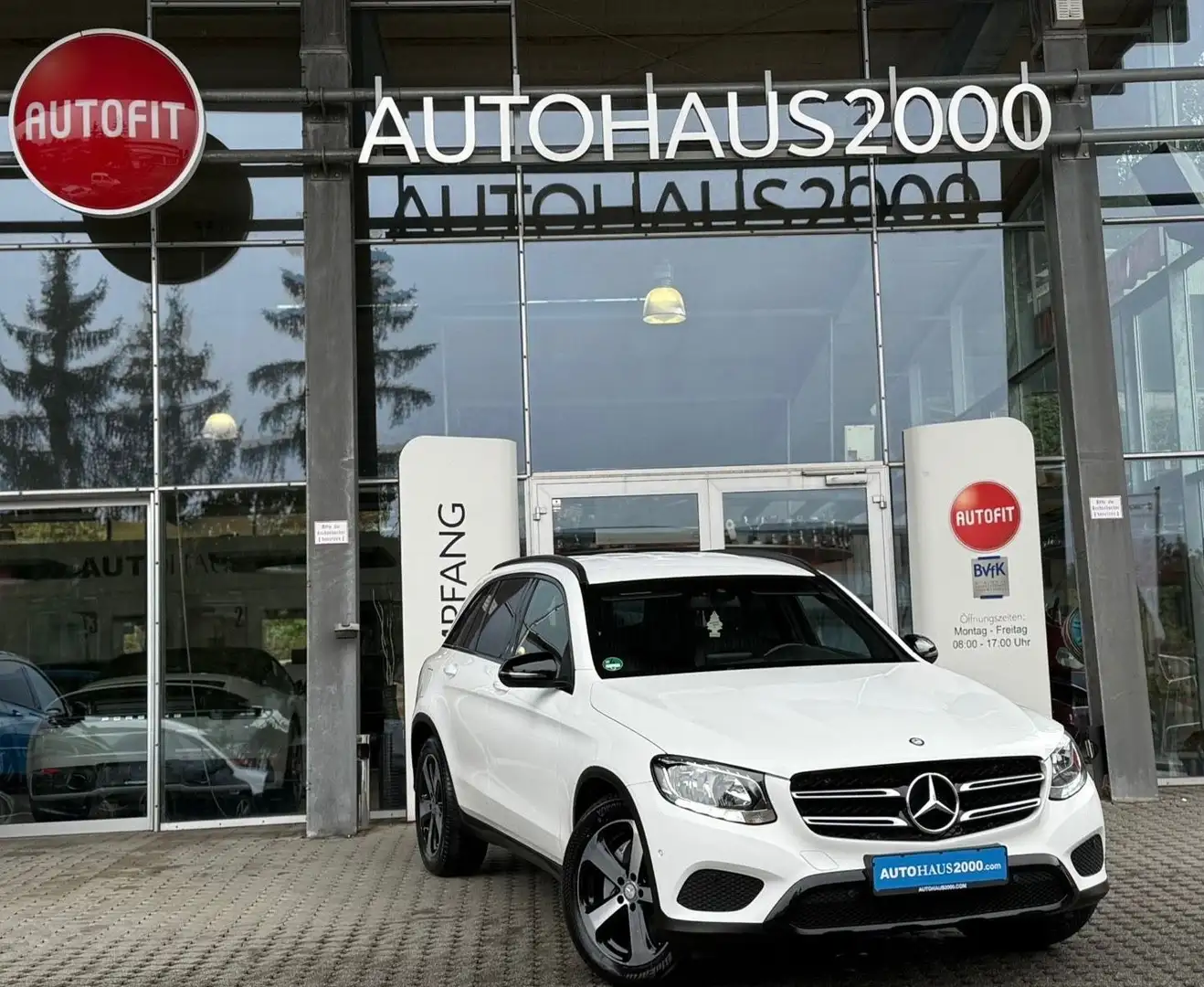 Mercedes-Benz GLC 220 d 4Matic 9G-Aut/AMG/NIGHT/AMBIENTE/SHZ/ Blanc - 2