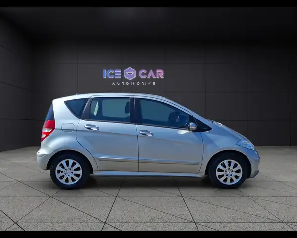 Mercedes-Benz A-Class view 4