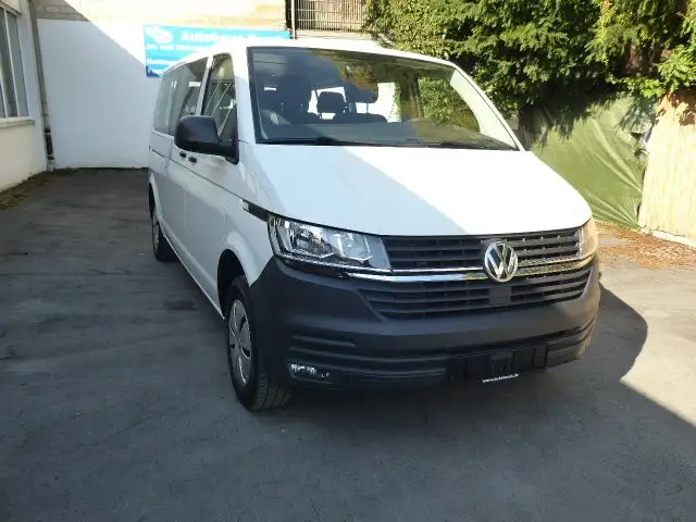Volkswagen T6.1 Kombi Lang 1. Hd 85.449km Scheckh. bei VW 9 Sitzer PDC
