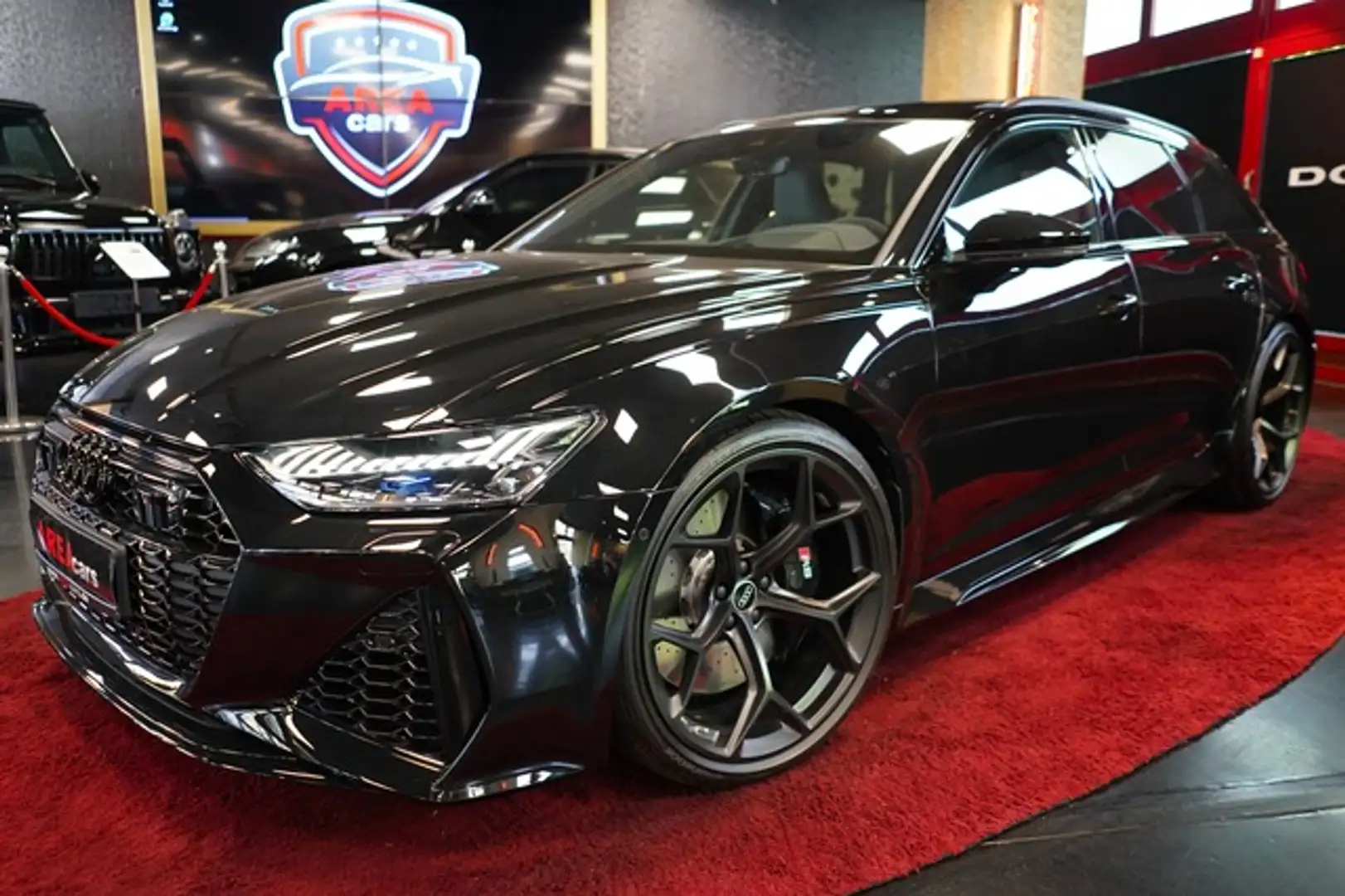 Audi RS6 Avant 4.0 TFSI Performance HUD B&O PANO Schwarz - 1