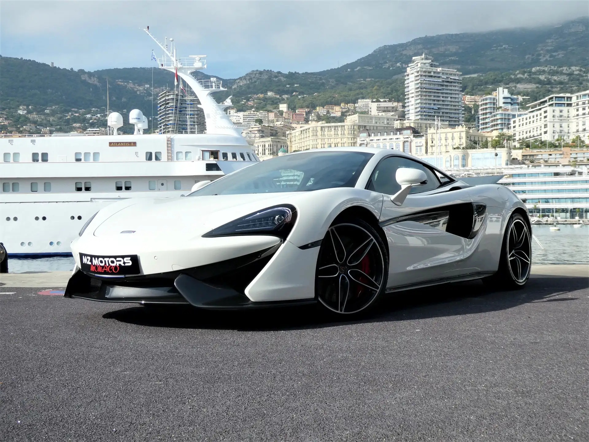 맥라렌 570S 570 Sport Coupe 2016 흰색 사진 2