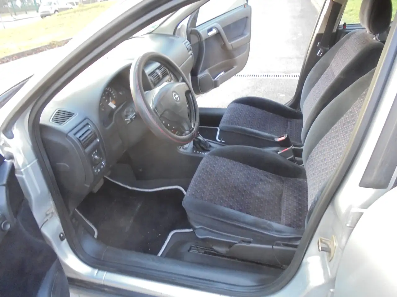 Opel Astra 1.6-16 V Elegance, foto 9