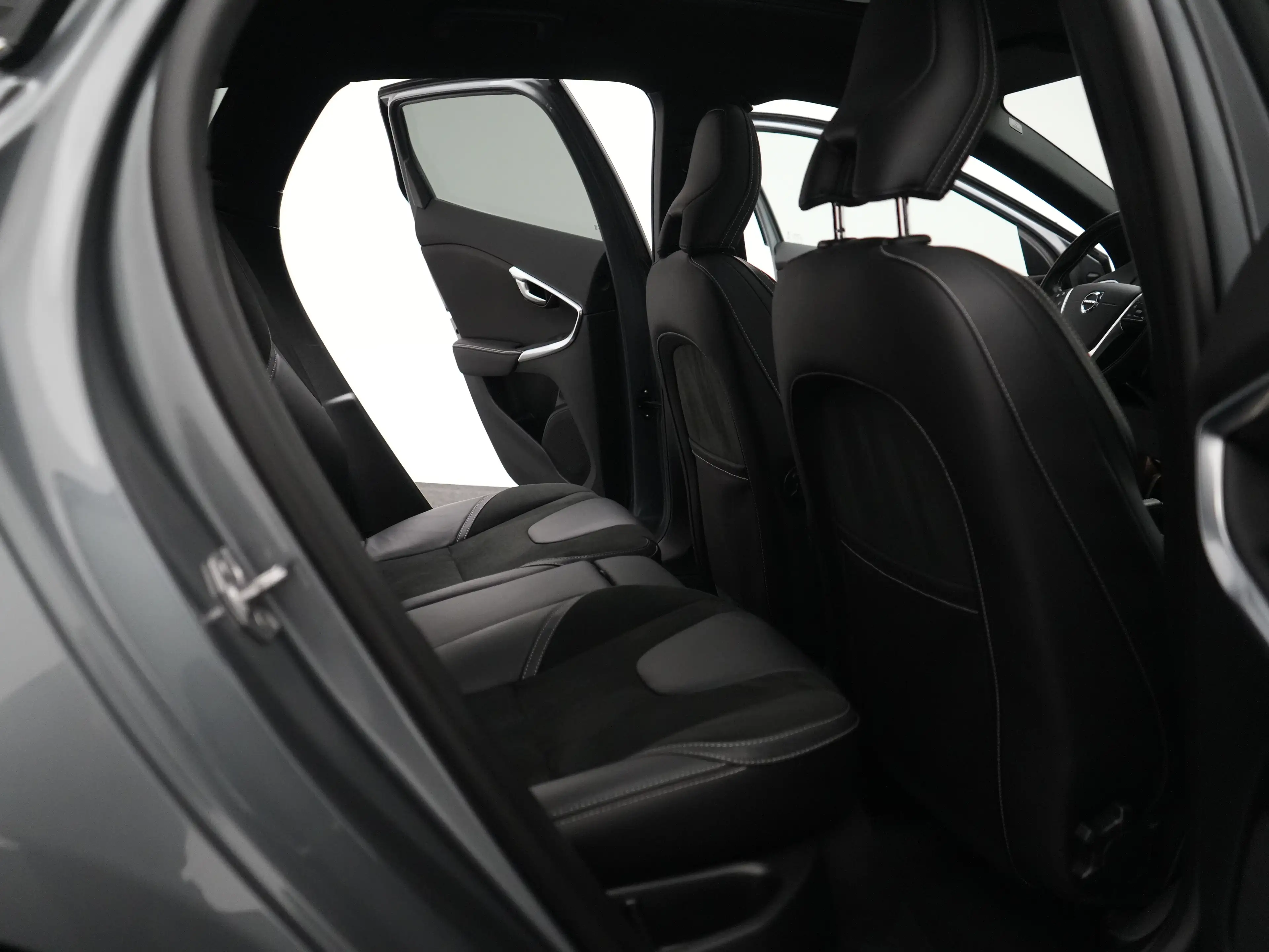 Volvo V40 T3 Polar+ Sport | Panoramadak | Harman/Kardon | R- — photo 11