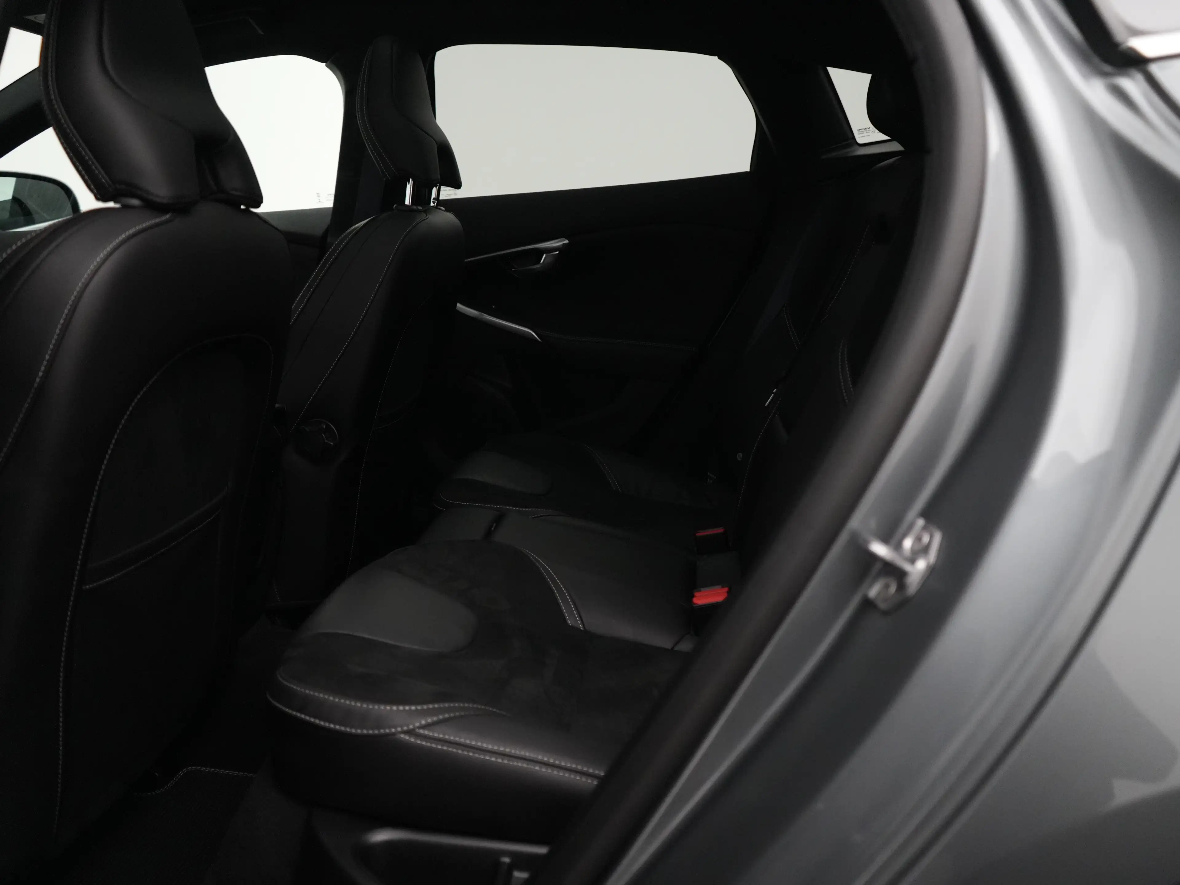 Volvo V40 T3 Polar+ Sport | Panoramadak | Harman/Kardon | R- — photo 10