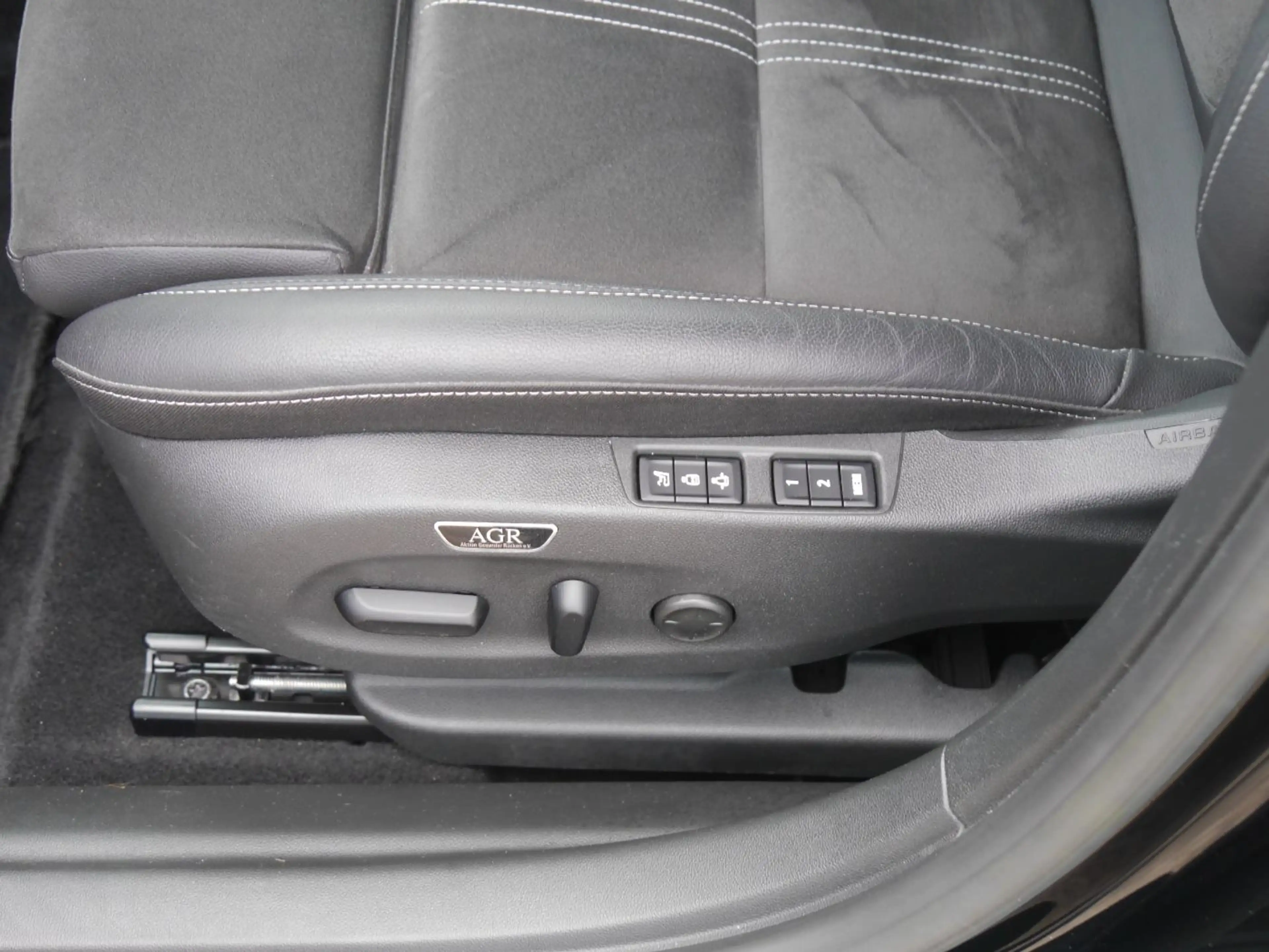 Opel Insignia ST 2.0 Turbo Business Automatik NAV AHK — photo 9