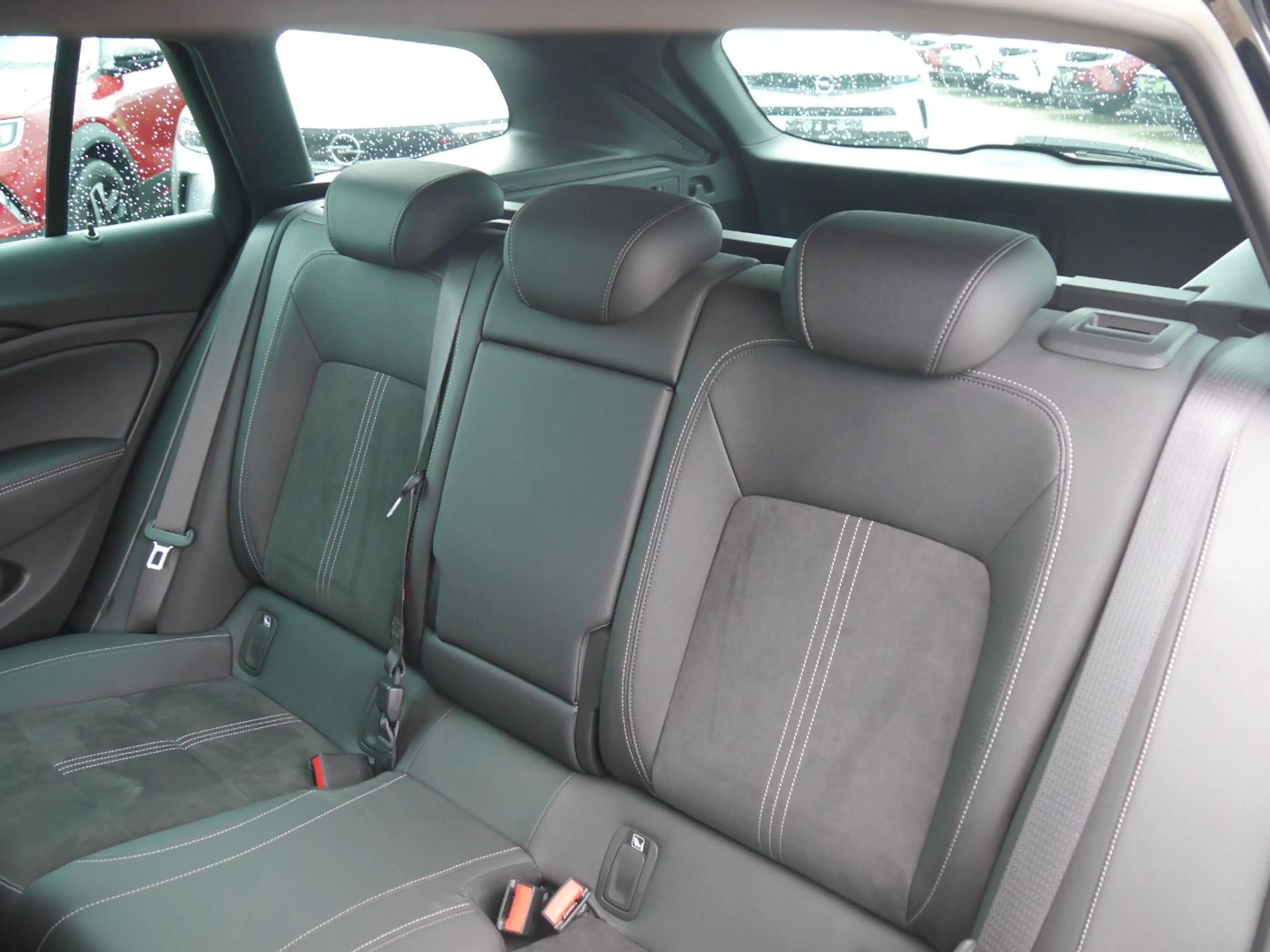 Opel Insignia ST 2.0 Turbo Business Automatik NAV AHK — photo 11