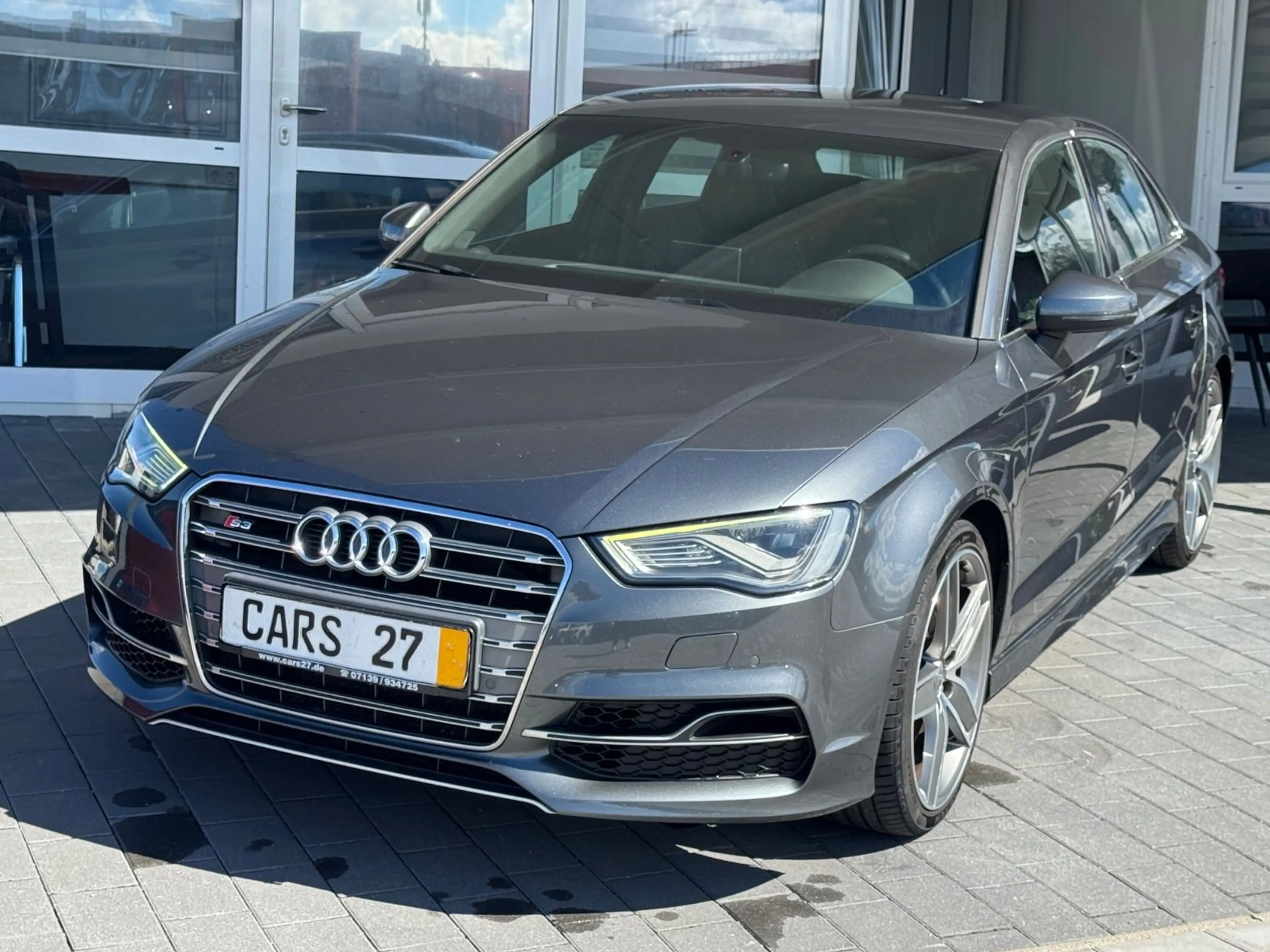 Audi S3 2.0 TFSI quattro Lim. Schalter Scheckheftgpf.