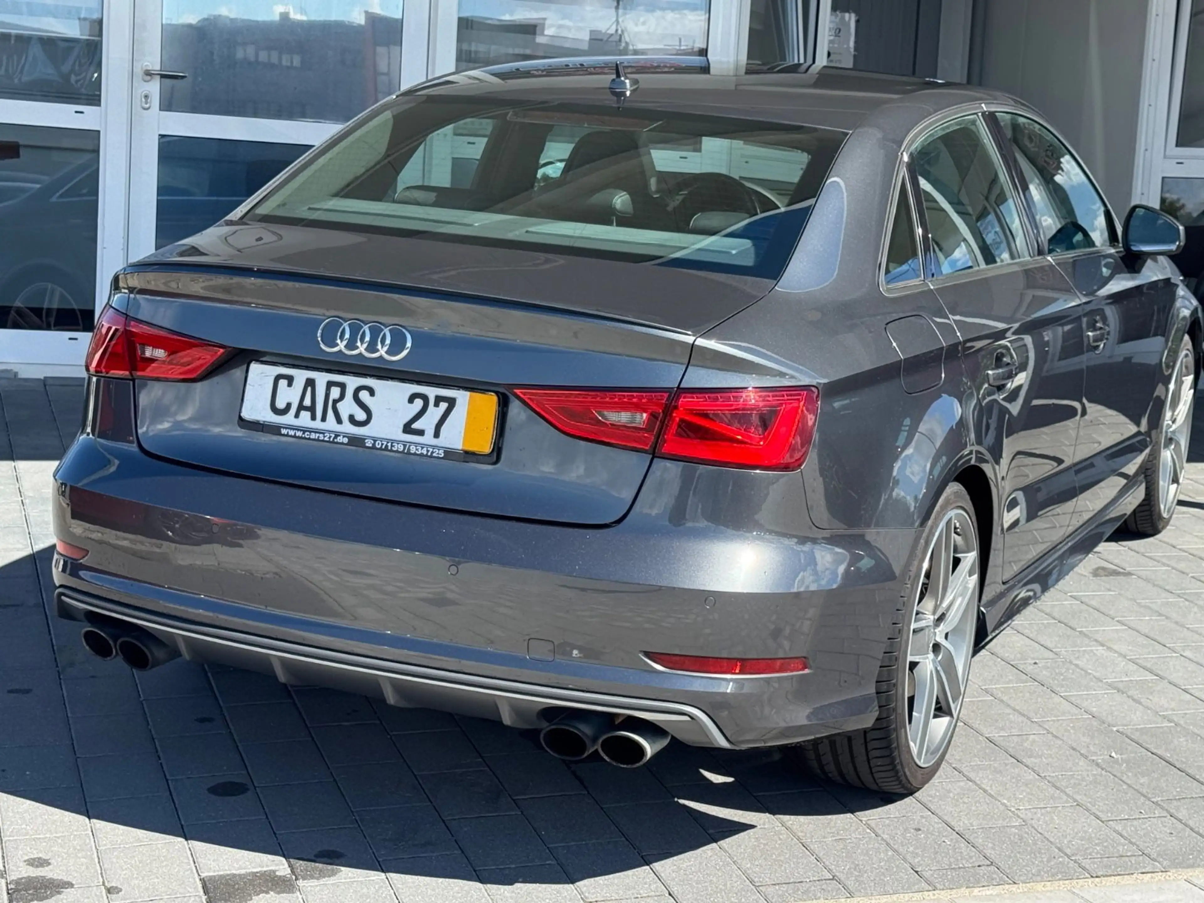 Audi S3 2.0 TFSI quattro Lim. Schalter Scheckheftgpf. — photo 4