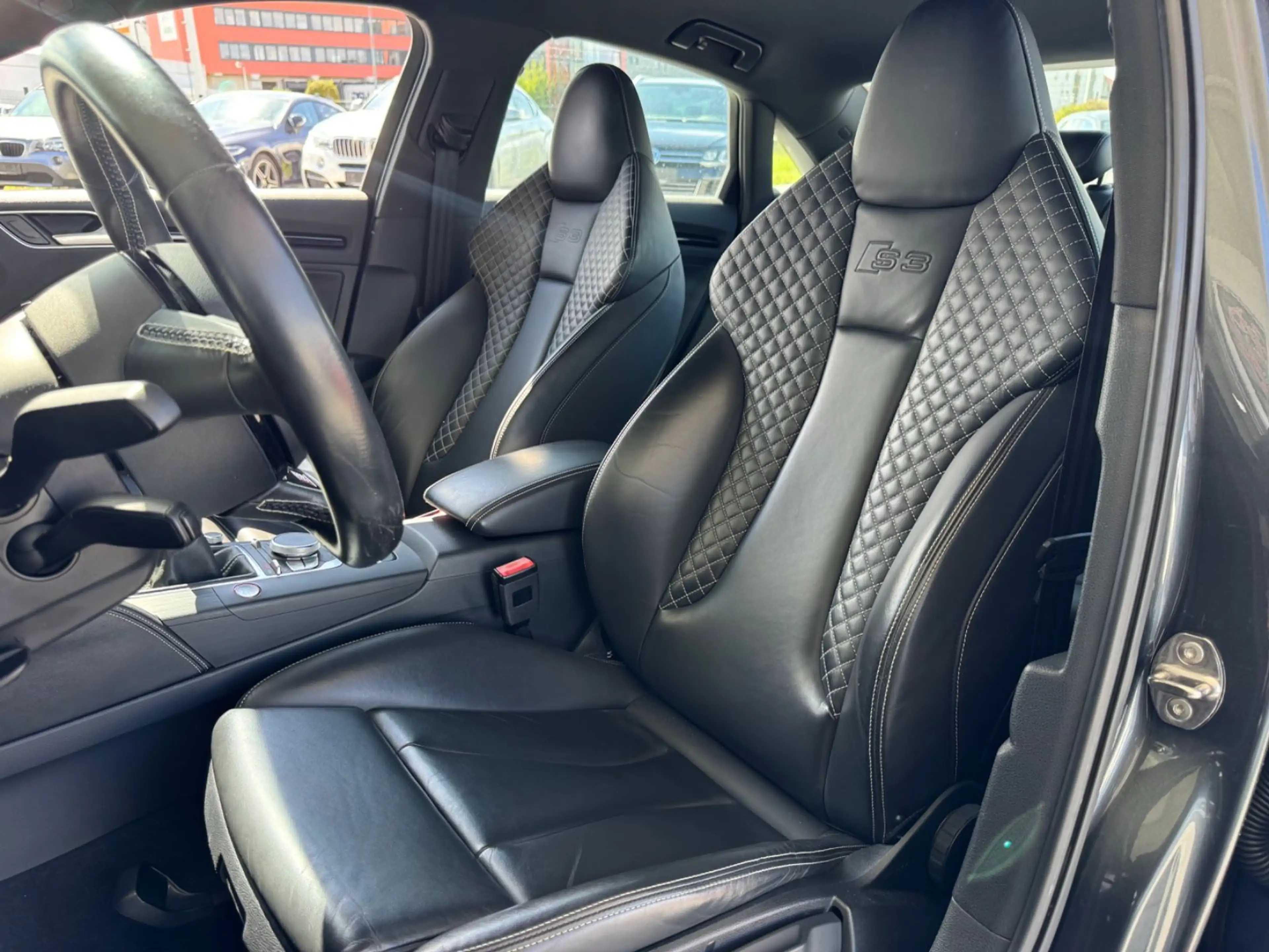 Audi S3 2.0 TFSI quattro Lim. Schalter Scheckheftgpf. — photo 12