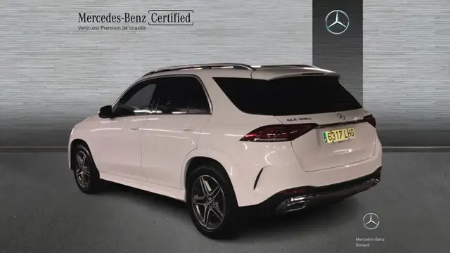 Mercedes-Benz 300 view 4