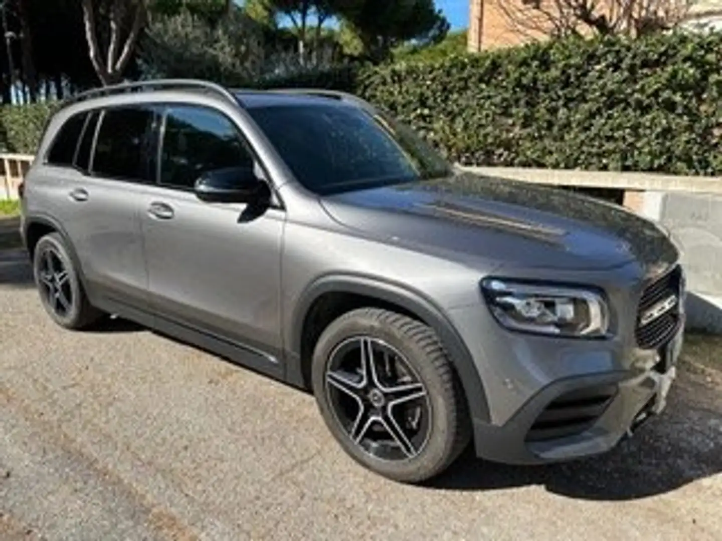 Mercedes-Benz GLB 200 GLB 200 d Premium AMG pacchetto Night Gris - 2