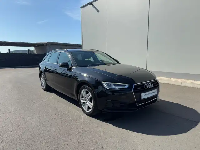 Audi A4 quattro 3.0 ACC*Sport*Leder*LED*STHeiz.*AHK