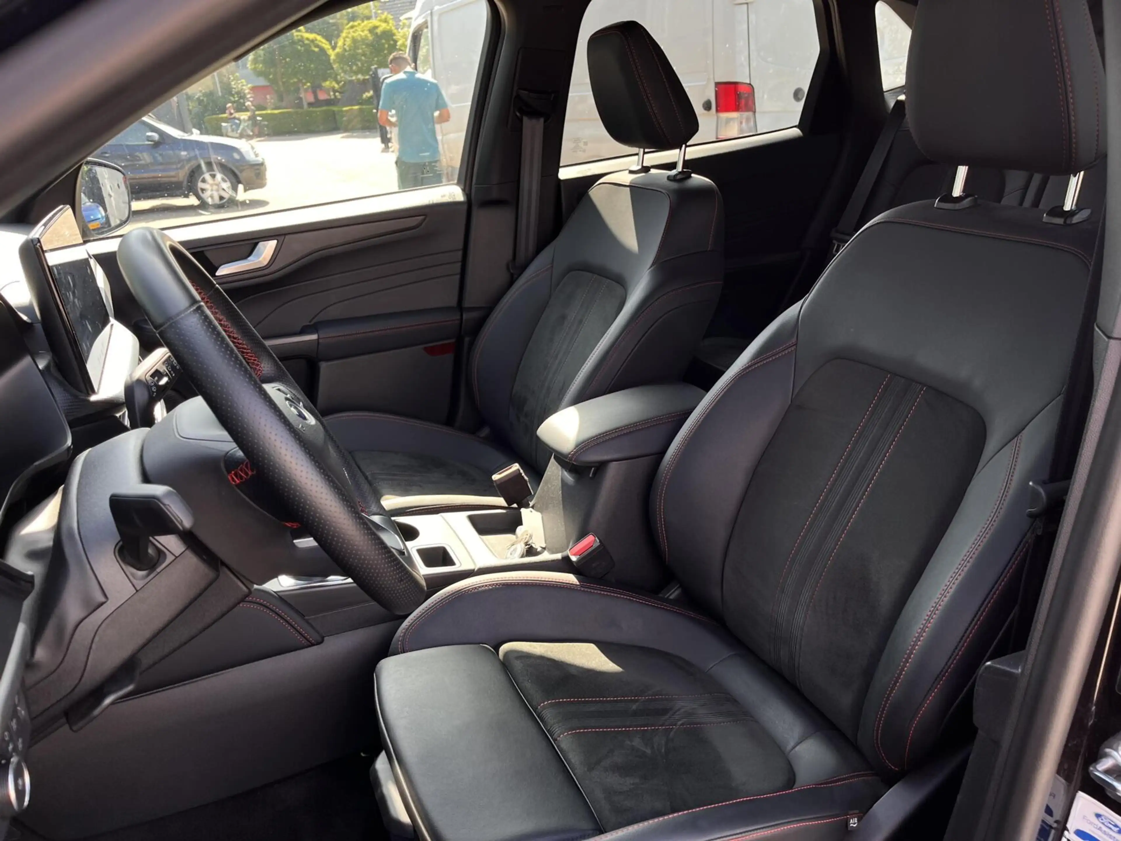 Ford Kuga 2.5 PHEV ST-Line X 243PK Elek. Trekhaak AGR Stoele — photo 4