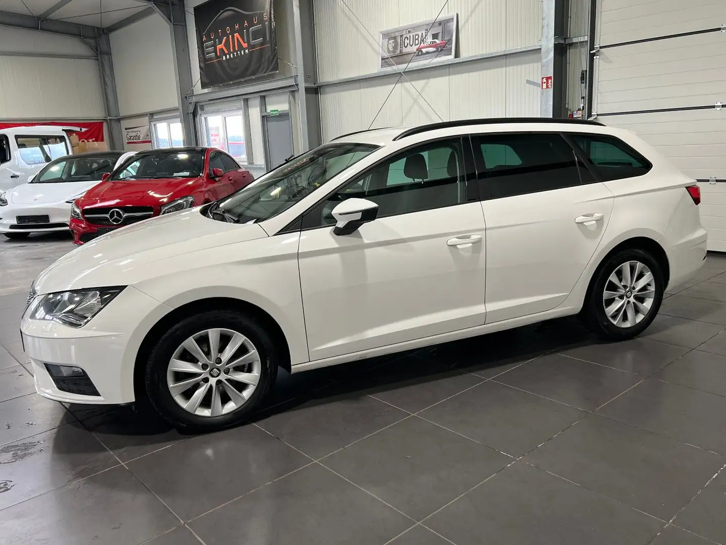 SEAT Leon 2.0 TDi ST Automatik **Navi*AHK*SHZ*Temp** Blanc - 2