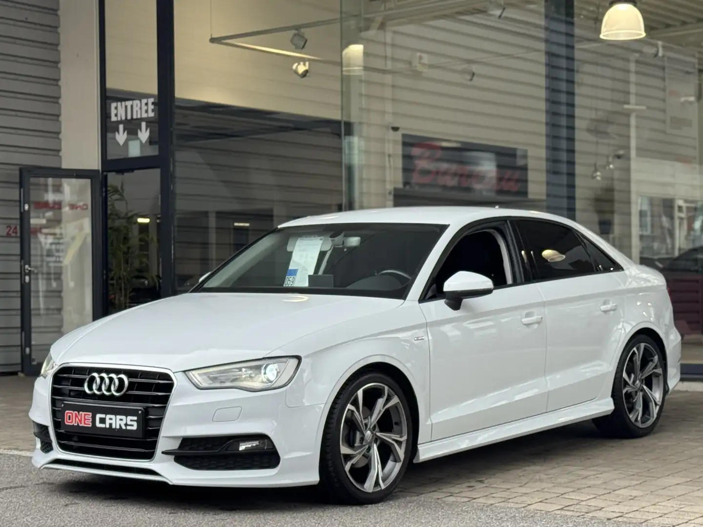 Audi A3 1.6 TDi S-Line (EURO6) BIXENON-CUIR-GPS-GAR 1AN Weiß - 1