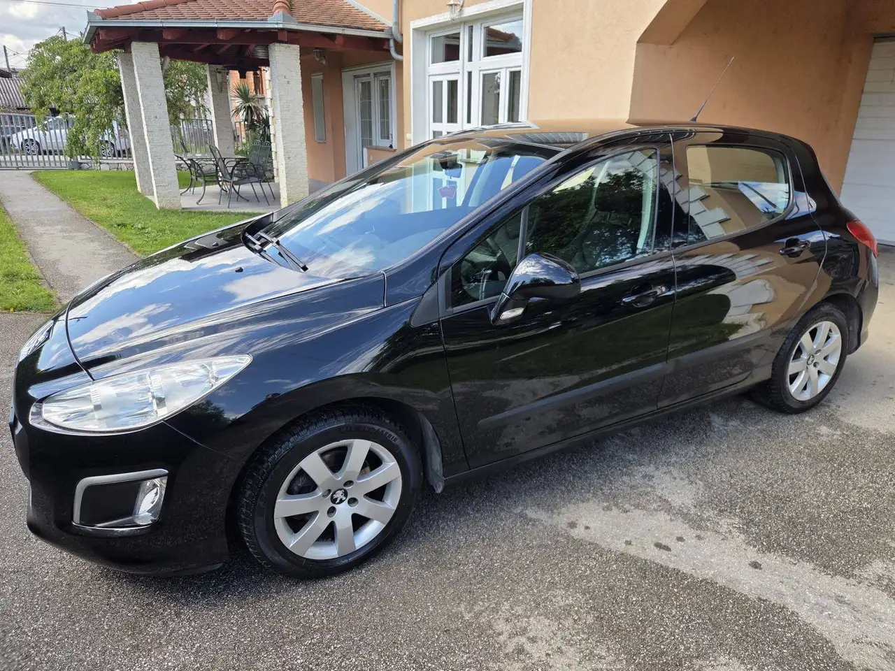 Peugeot 308 308