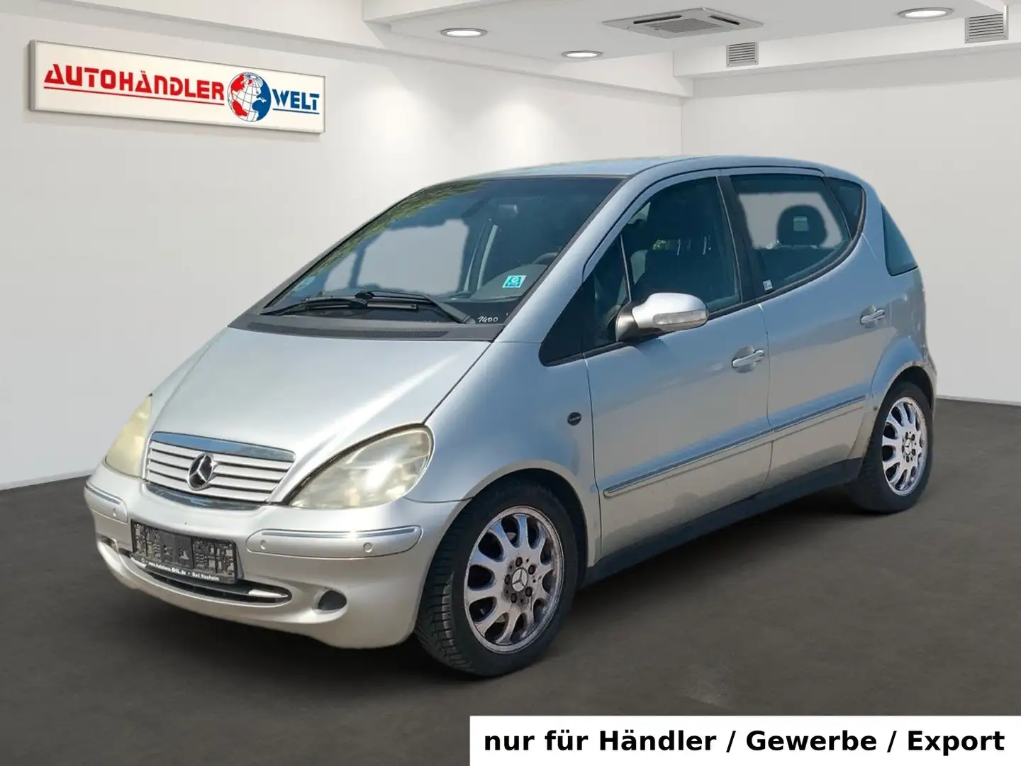 Mercedes-Benz A 190 Auto. AVANTGARDE Leder Klima PDC AHK SHZ Argent - 1