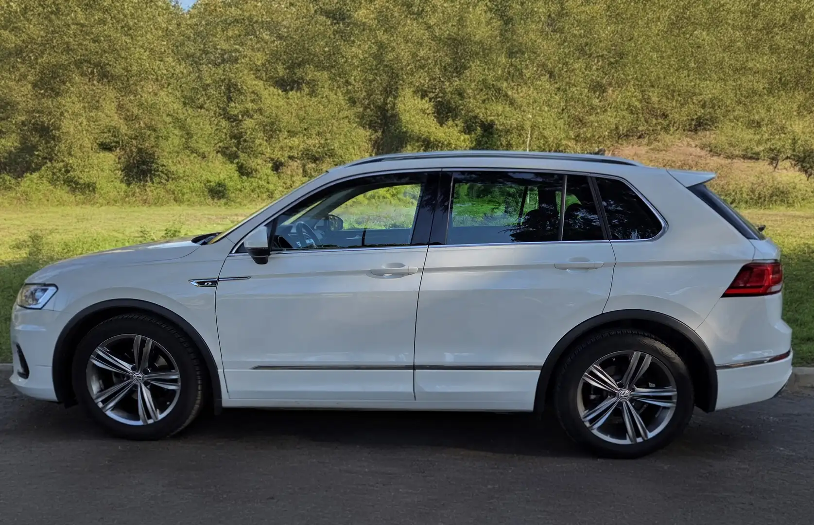 Volkswagen Tiguan Tiguan II 2016 1.6 tdi Sport 115cv Bianco - 2