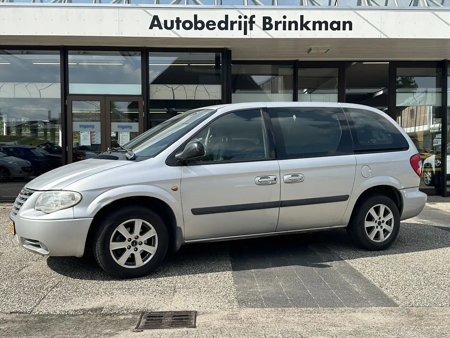 Chrysler Voyager 2.4 I SE Gri - 1