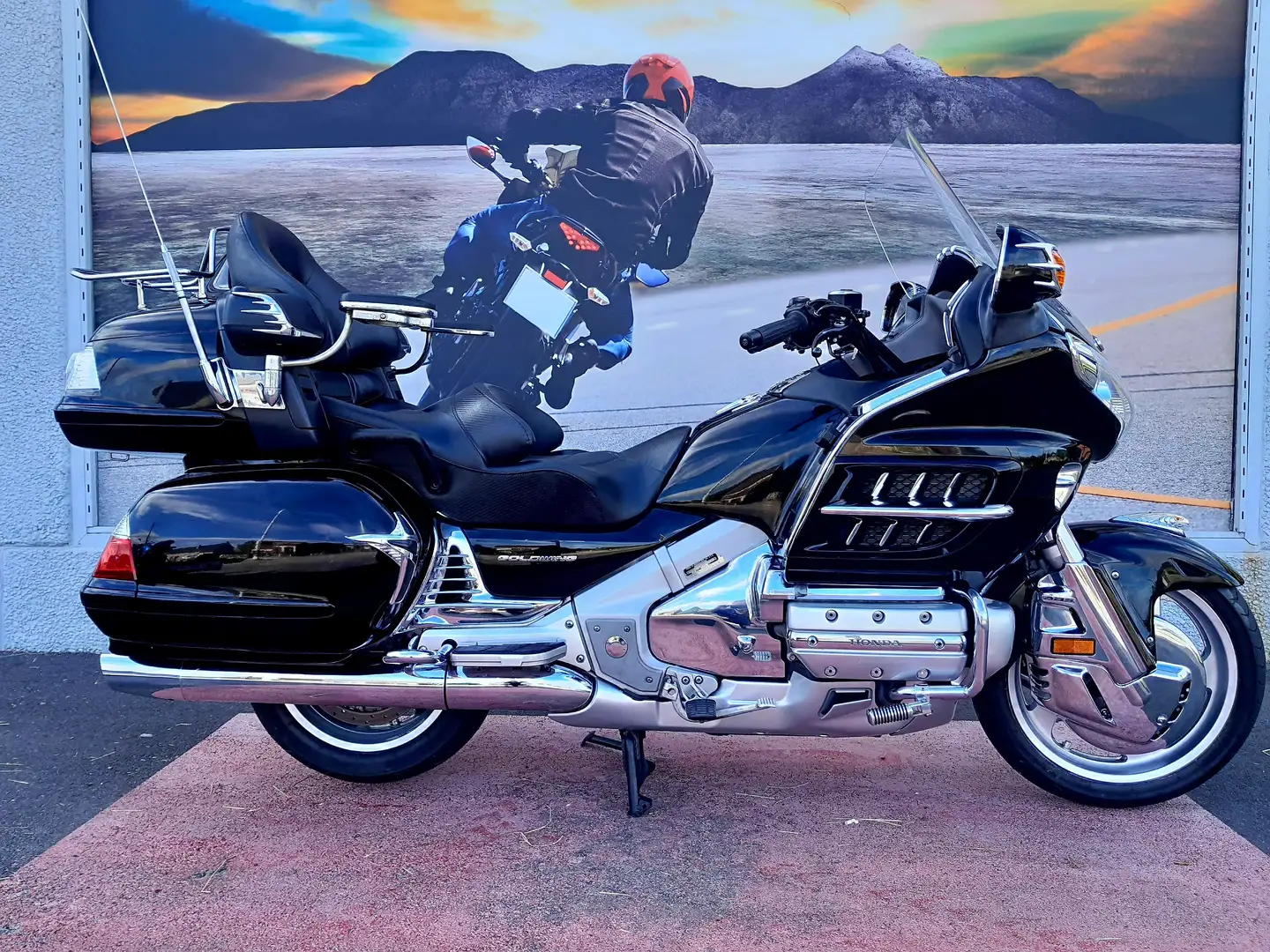Honda GL 1800 GOLDWING - 1