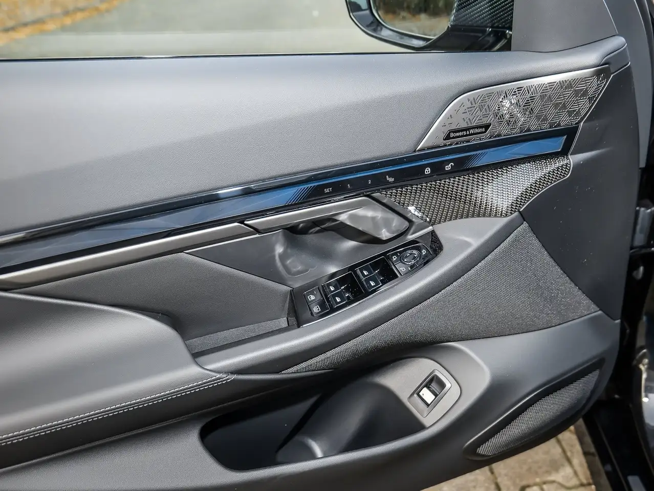 BMW i5 M60 xDrive M Sport Pro 21" HuD 360° PANO CARBON FU 13
