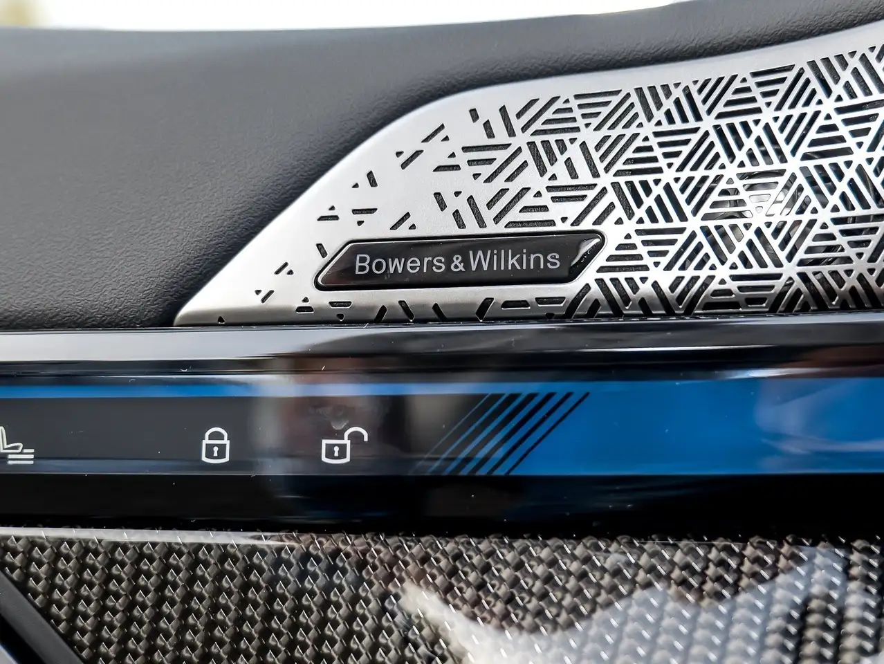 BMW i5 M60 xDrive M Sport Pro 21" HuD 360° PANO CARBON FU 9