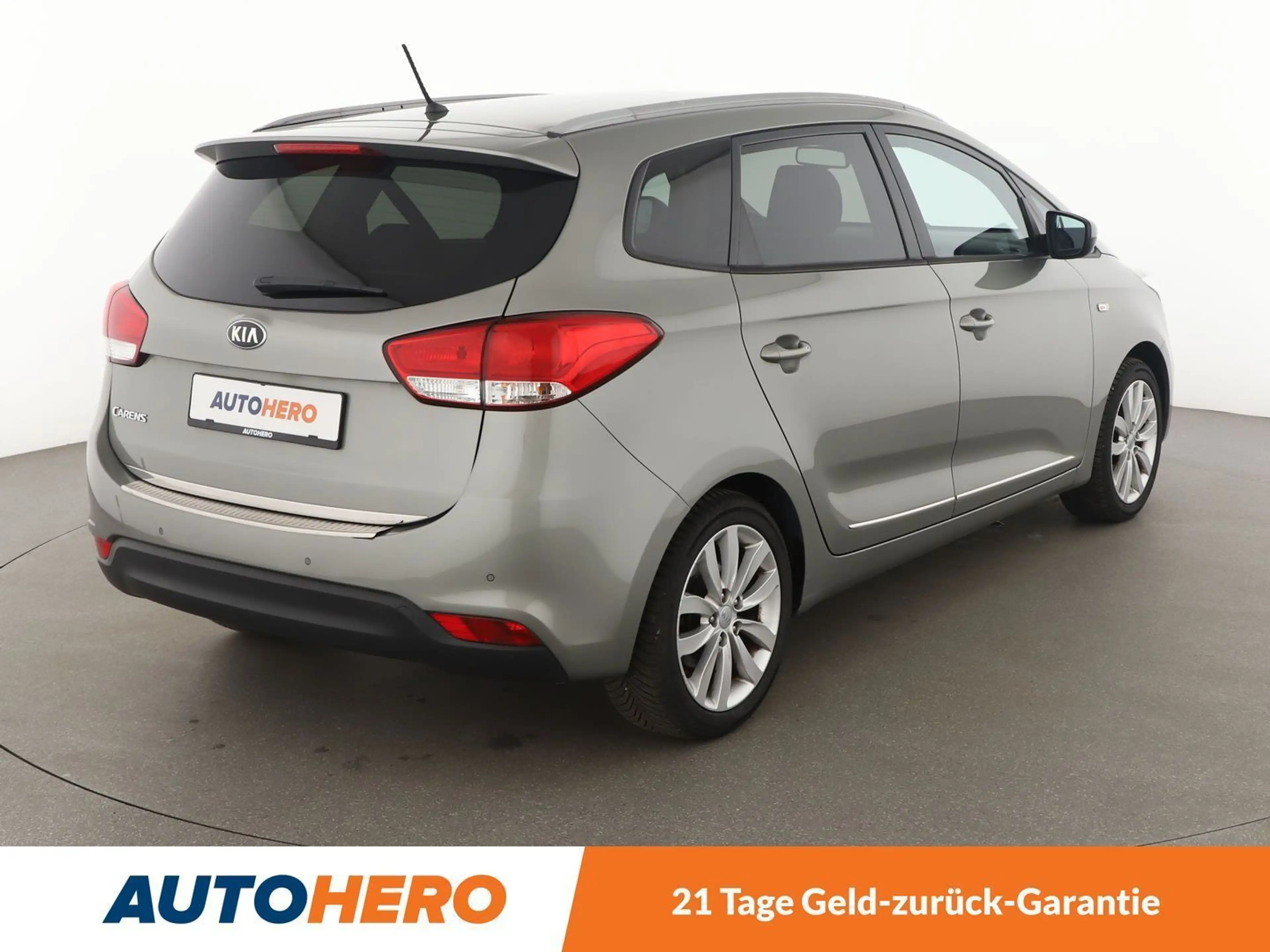 Kia Carens 1.6 GDI FIFA World Cup Edition*TEMPO*PDC*SHZ* — photo 6