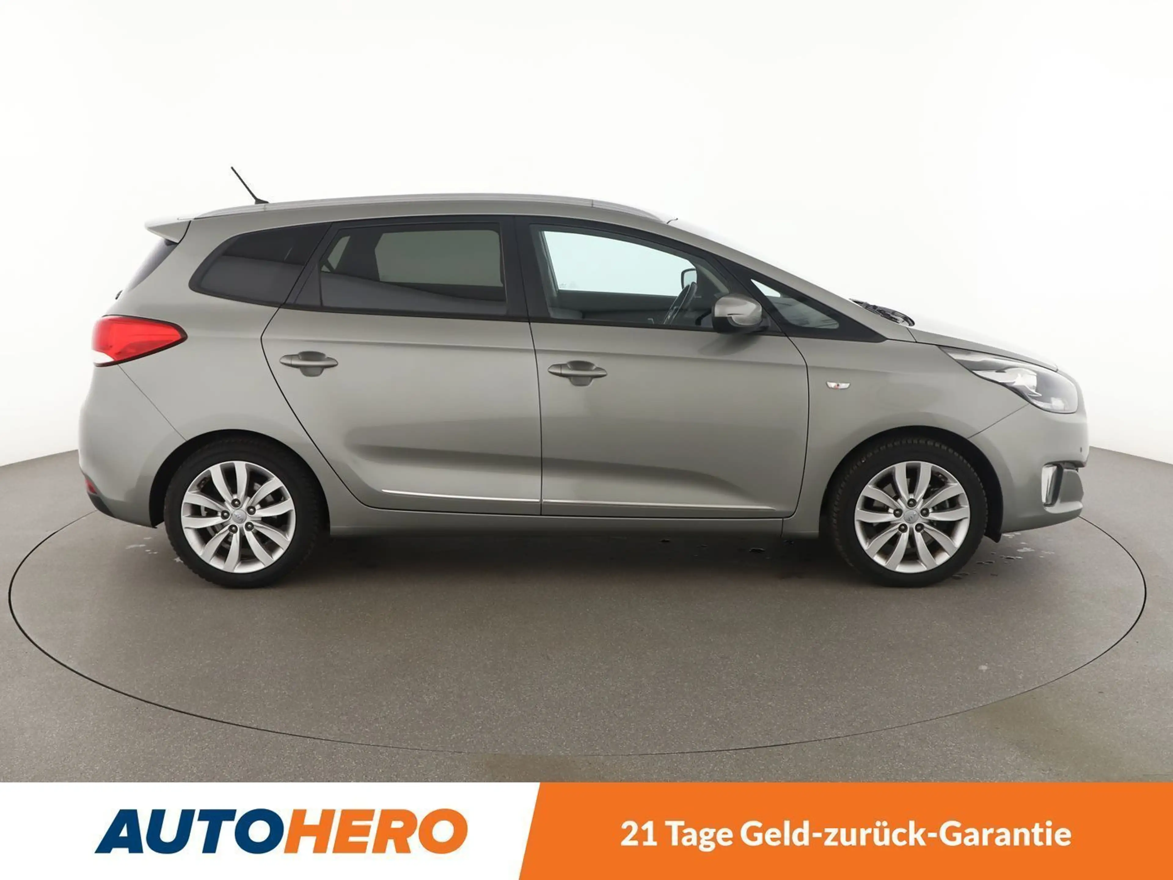 Kia Carens 1.6 GDI FIFA World Cup Edition*TEMPO*PDC*SHZ* — photo 7