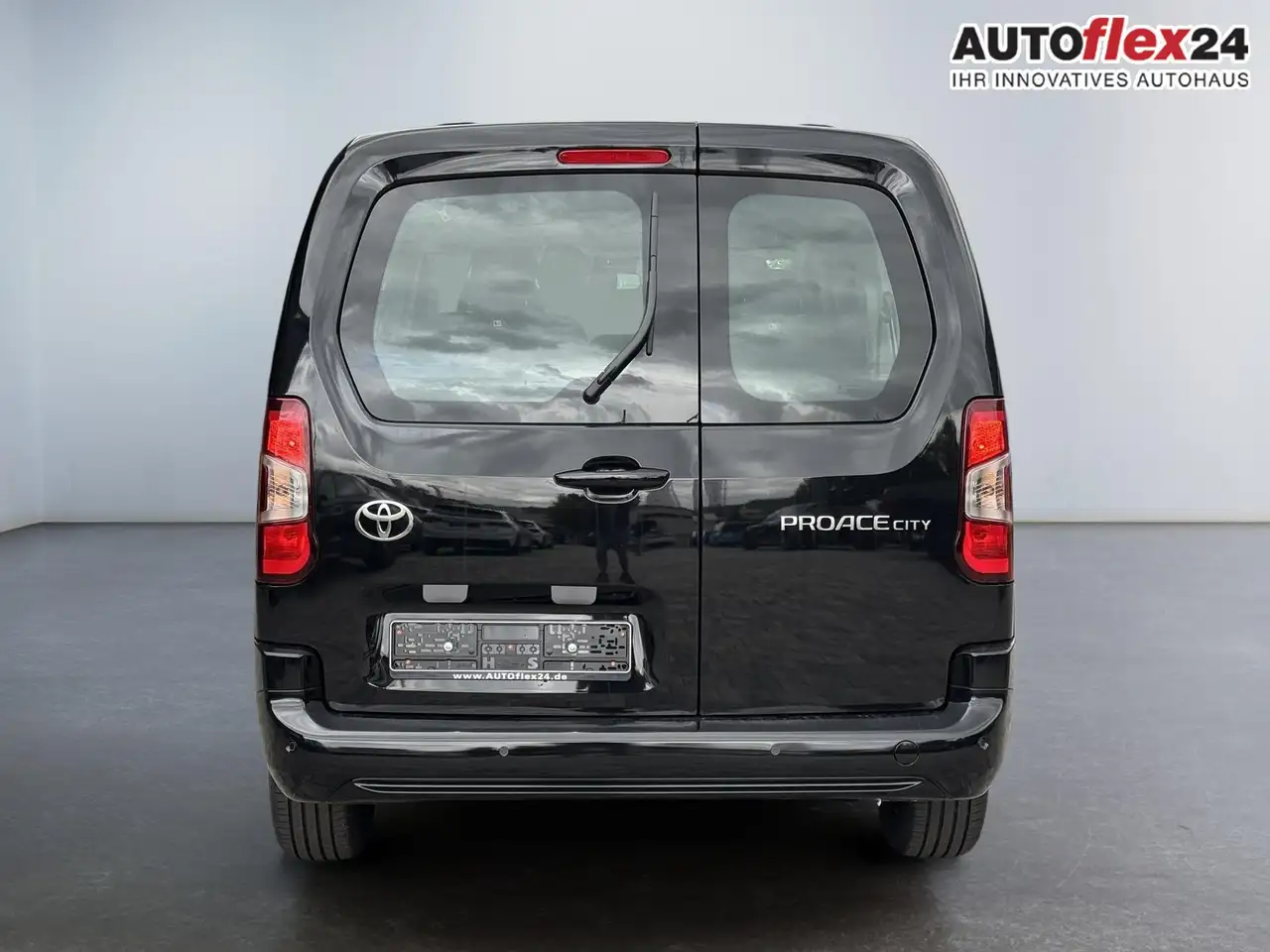 Toyota Proace Verso 1,2 L2 Business 7 Sitzer Klima Einparkhil..., миниатюра 4