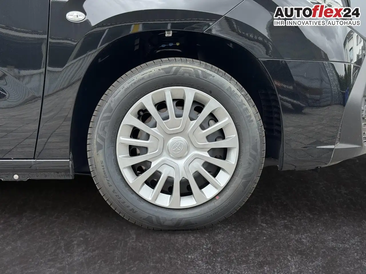 Toyota Proace Verso 1,2 L2 Business 7 Sitzer Klima Einparkhil..., миниатюра 9