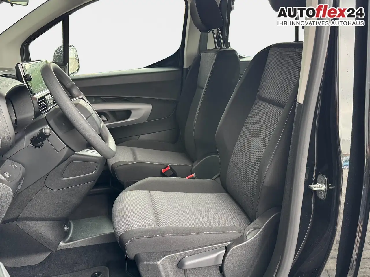 Toyota Proace Verso 1,2 L2 Business 7 Sitzer Klima Einparkhil..., миниатюра 26