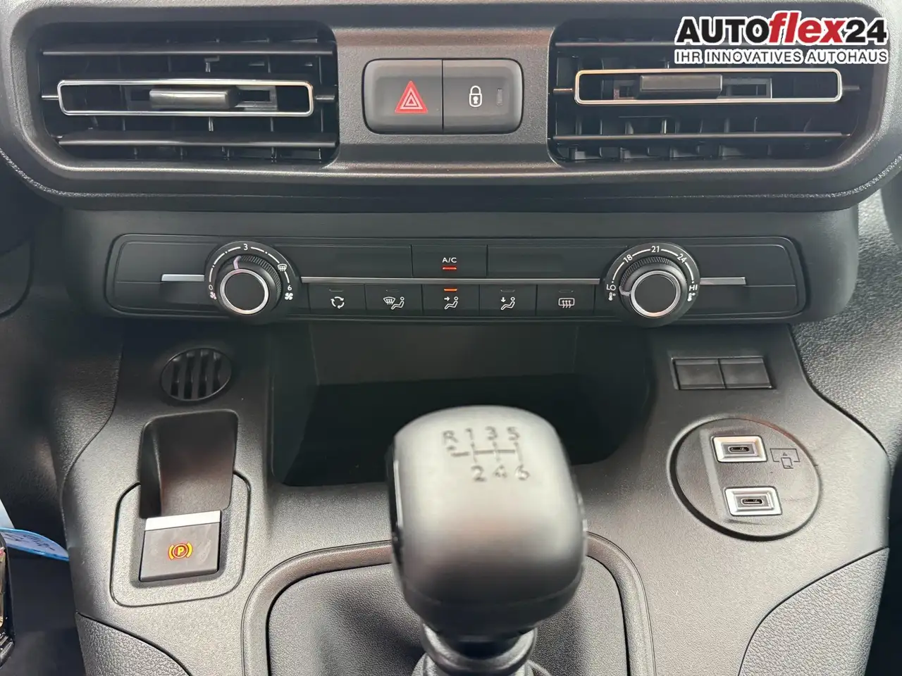 Toyota Proace Verso 1,2 L2 Business 7 Sitzer Klima Einparkhil..., миниатюра 17