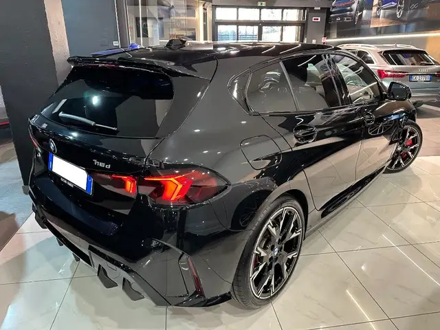 BMW 1 Series view 5
