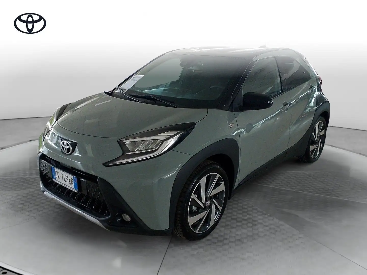 Toyota Aygo X 10B CVT LOUNGE MY24 Schwarz - 1