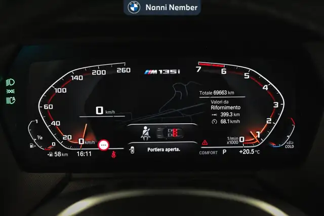 BMW 1 Series view 9