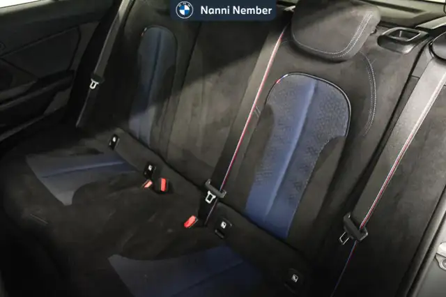 BMW 1 Series view 15