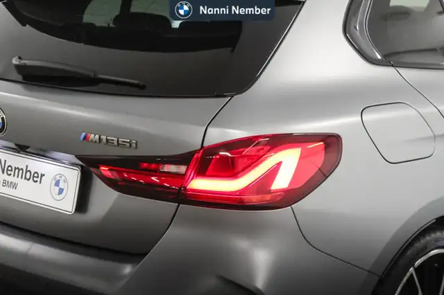 BMW 1 Series view 6