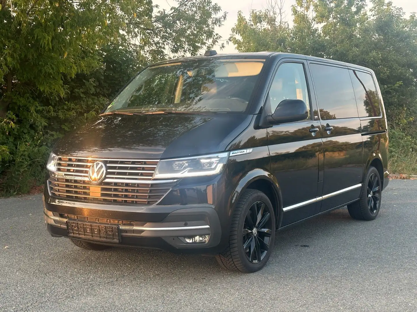 Volkswagen T6.1 Multivan T6.1 Multivan Generation Six 4MOTION LED LEDER Noir - 2