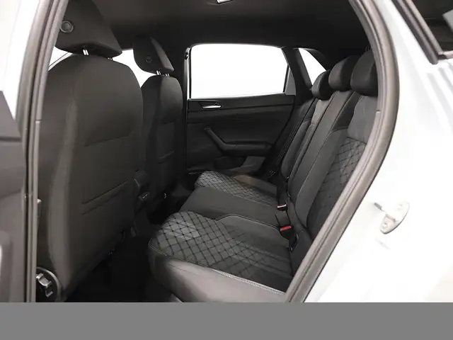 Volkswagen Polo view 13