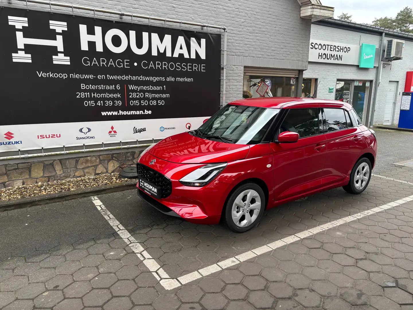 Suzuki Swift New MY24 1.2L GL+ manueel Rojo - 1