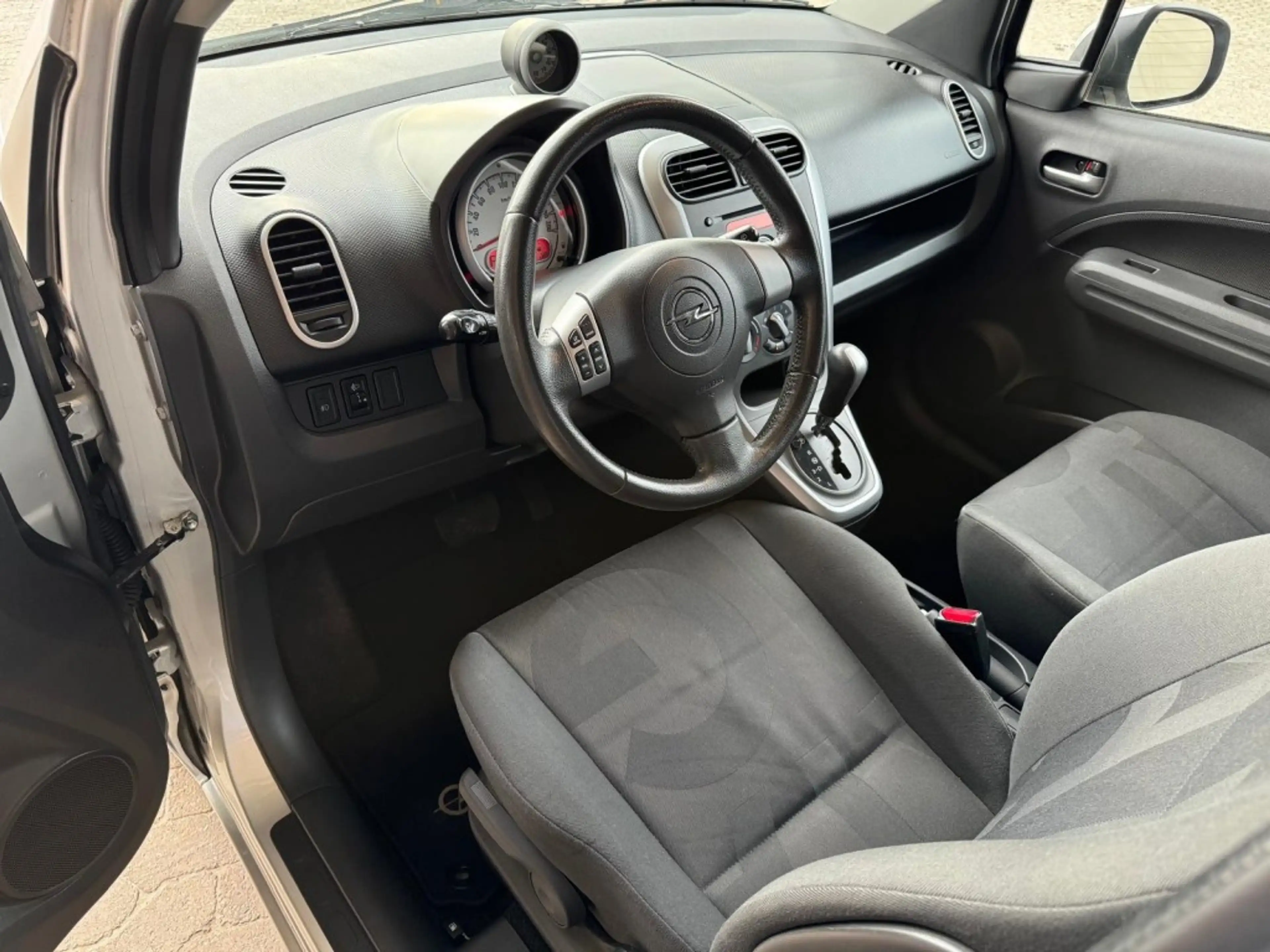 Opel Agila 1.2 AUTOMAAT airco Lichtmetaal — photo 7