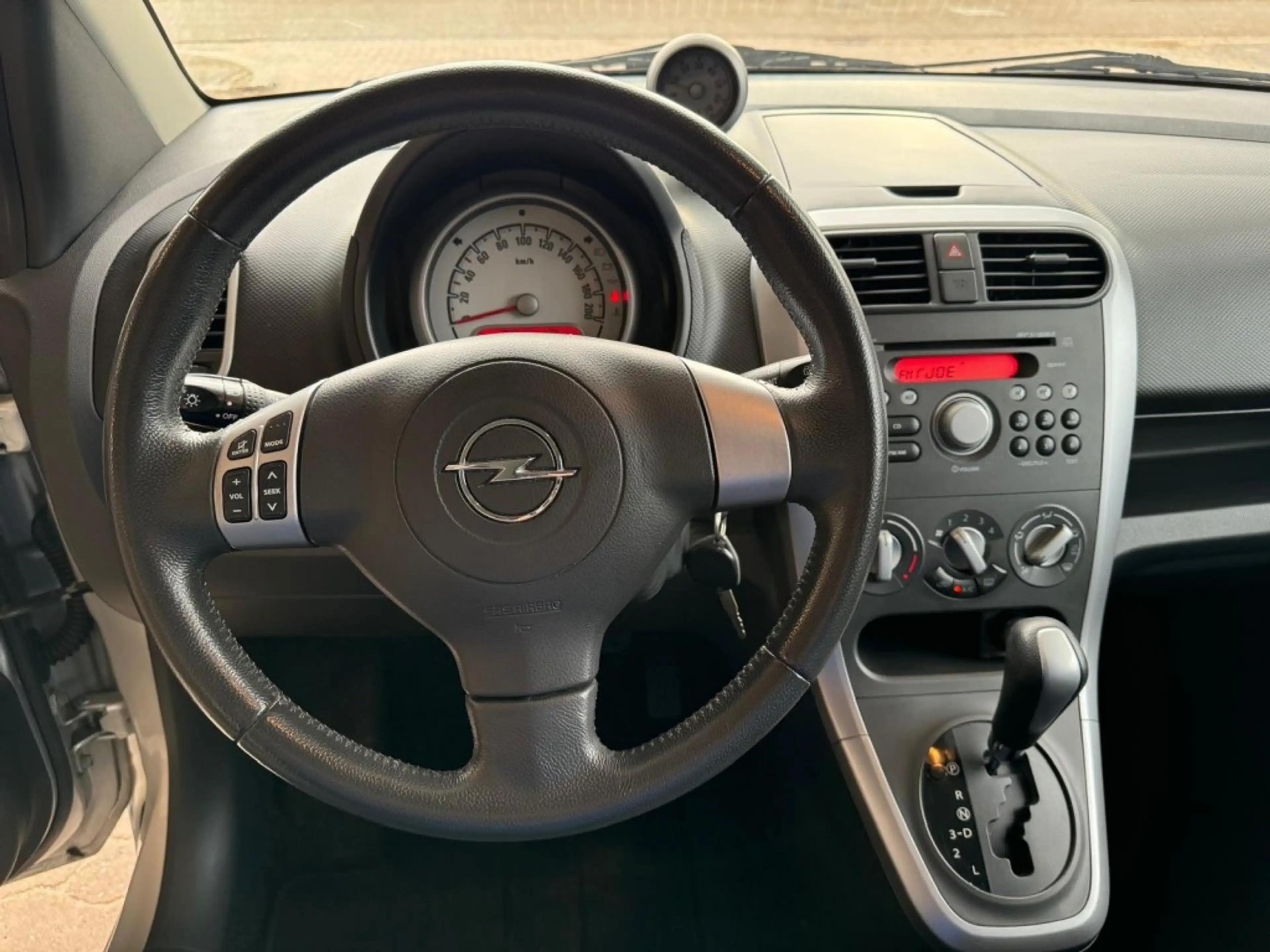 Opel Agila 1.2 AUTOMAAT airco Lichtmetaal — photo 9