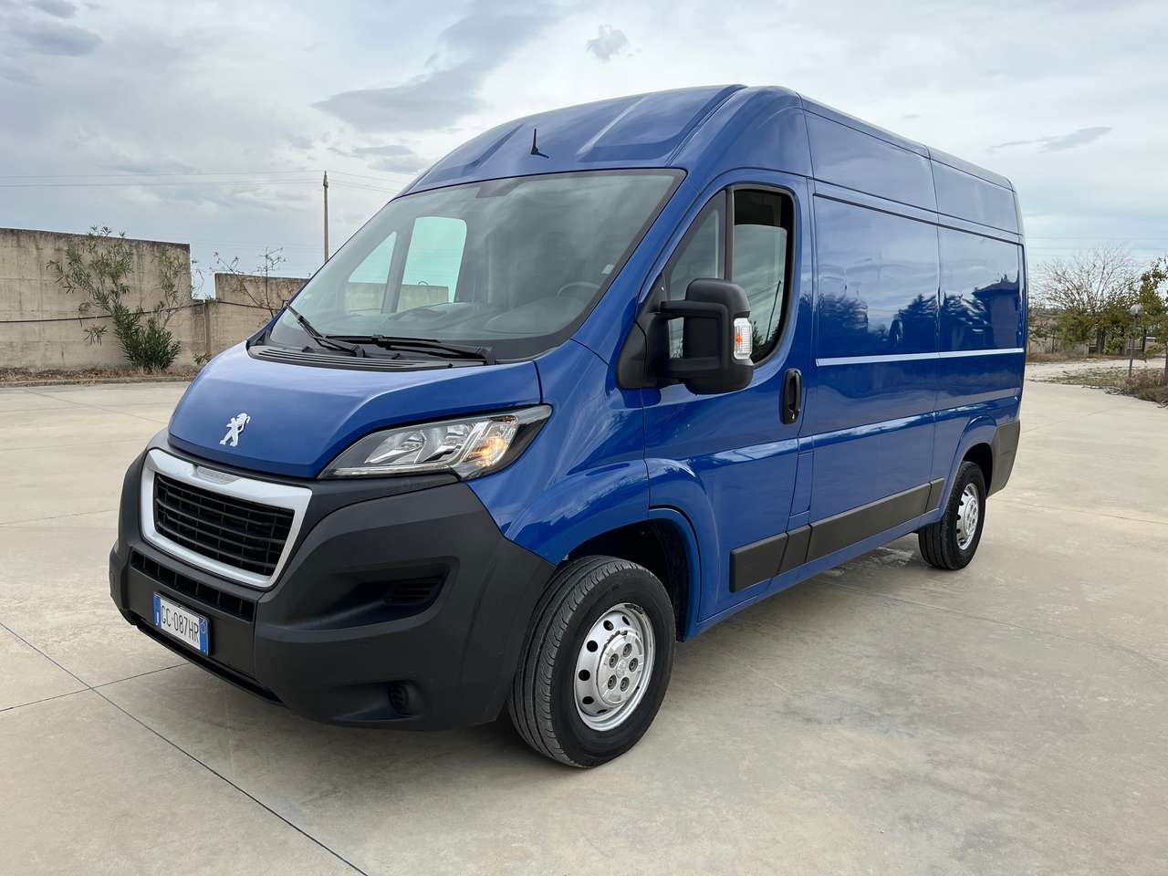 Peugeot Boxer 333 L2H2 2.2 bluehdi 140cv