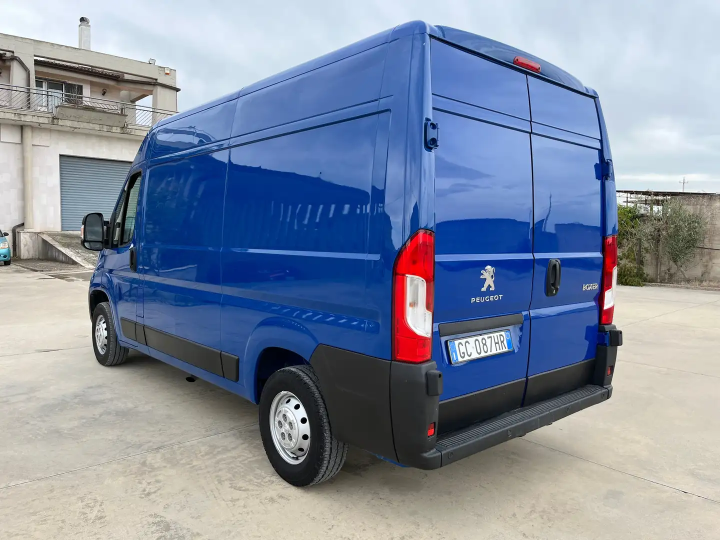 Peugeot Boxer 333 L2H2 2.2 bluehdi 140cv Blu/Azzurro - 2