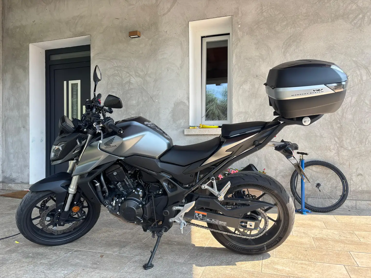 Honda Hornet Nero - 2