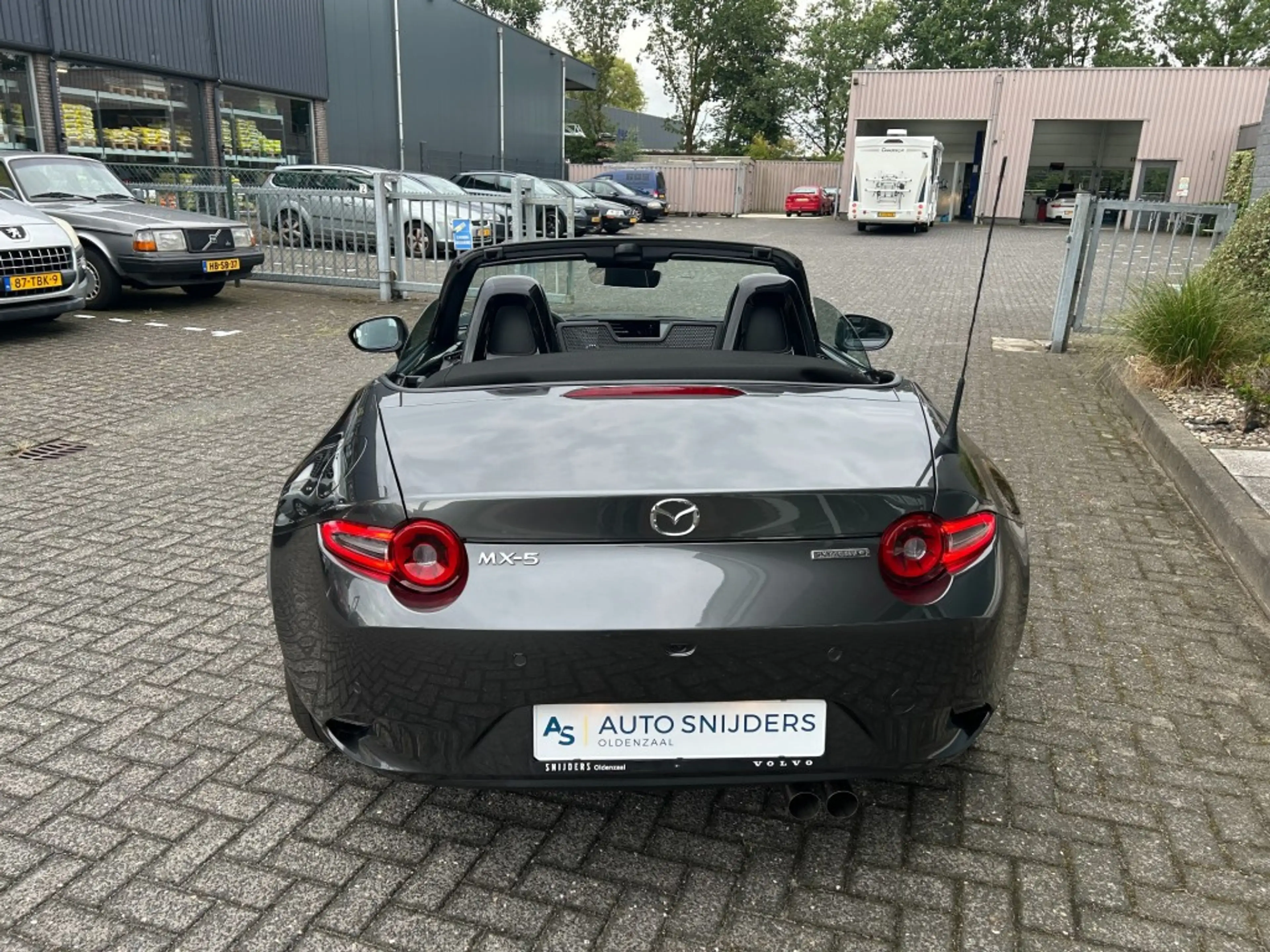 Mazda MX-5 ROADSTER SKYACTIV-G HOMURA — photo 7
